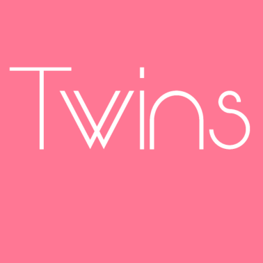 Zoom image Kaksosten syntymästä