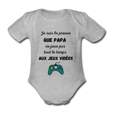 1. Anniversare  - Je suis la preuve que papa ne joue pas tout le tem